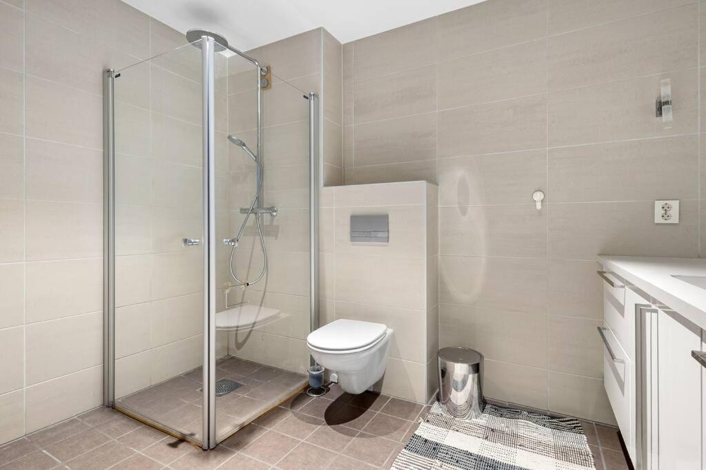 Modern 3bed Sea View @ Barcode *